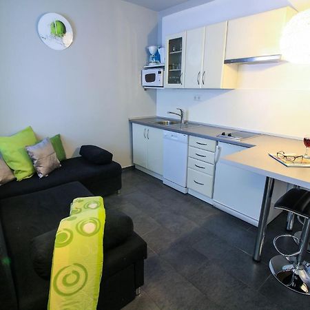 Apartments Jadra - With Parking Primošten Eksteriør billede