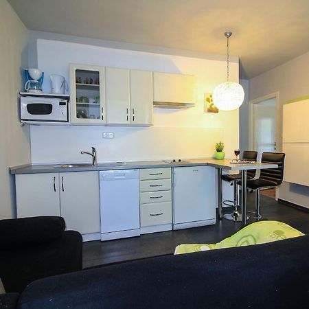 Apartments Jadra - With Parking Primošten Eksteriør billede